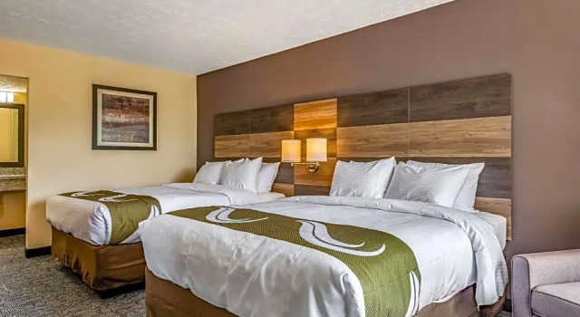 Четырёхместный номер Standard Kastle Inn Motel