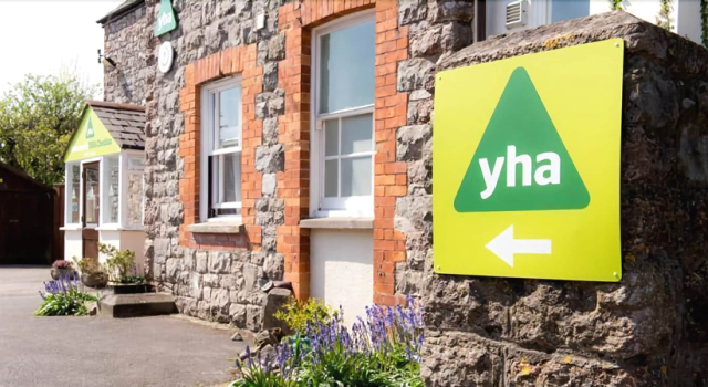 YHA Cheddar, Забронировать Отель Чеддер Mendip Hills, рядом с Гольф-клуб Cheddar Crazy