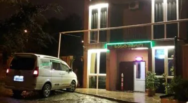 Hotel Gloria, Varaa Hotelli Tbilisi Tbilisi Region