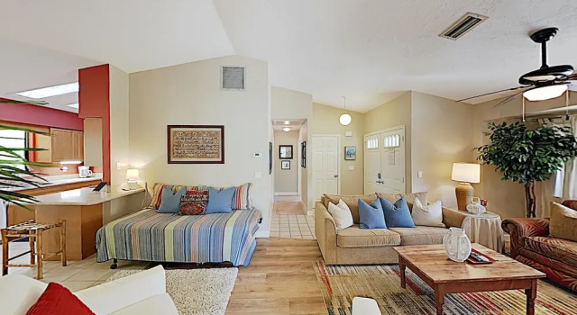 Lovely Creekside Setting - Dock, Tandem Kayak, Boat Ramp 3 Bedroom Home, Buchen Sie Hotel Englewood Florida