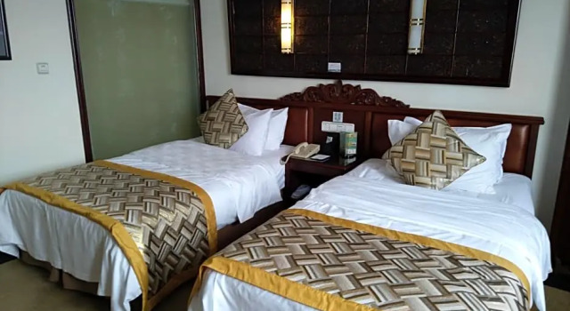 Двухместный номер Deluxe Jindu Crown Hotel