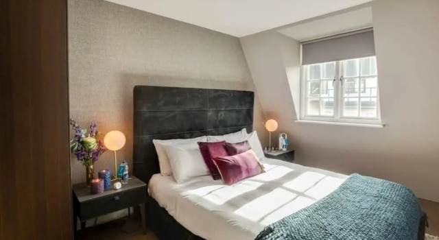 Amazing Roof Terrace Apartment 1-bedroom in London