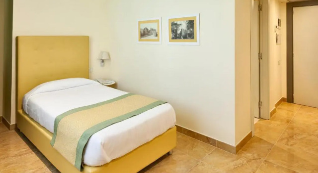 Одноместный номер Standard Mercure Villa Romanazzi Carducci Bari