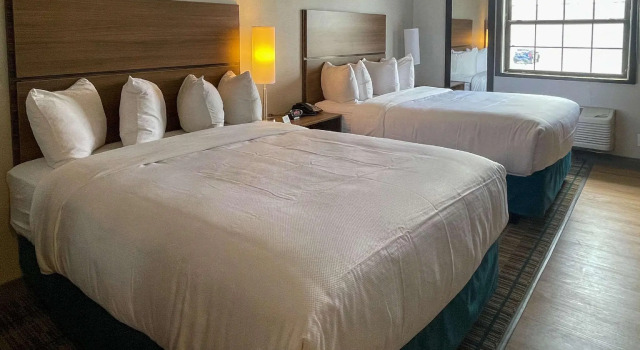 Четырёхместный люкс MainStay Suites Oakbrook Terrace - Chicago