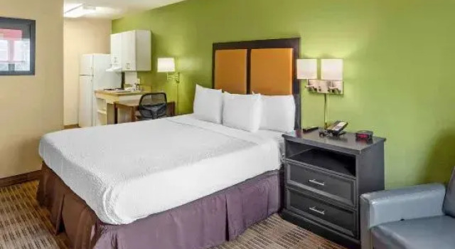 Люкс Studio 6 Suites Sacramento Northgate CA