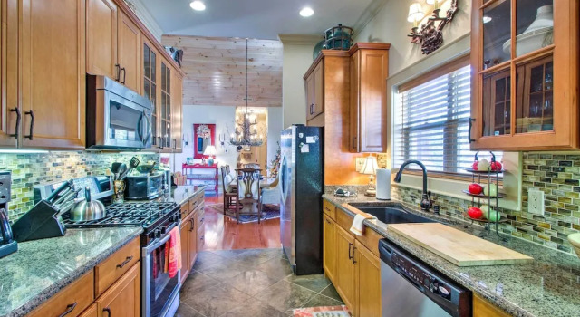 Апартаменты Bryson City Condo w/ Spectacular Views & Amenities