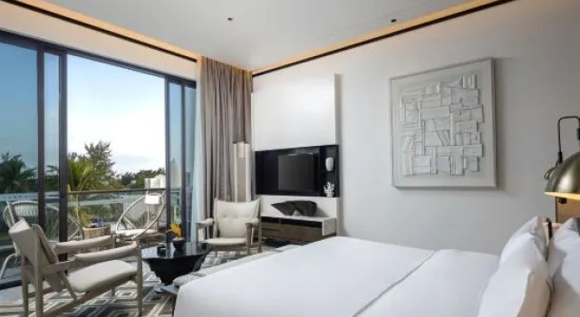 Семейный люкс Sanya Haishi Pool Design Homestay (West Island Tourist Scenic Area)