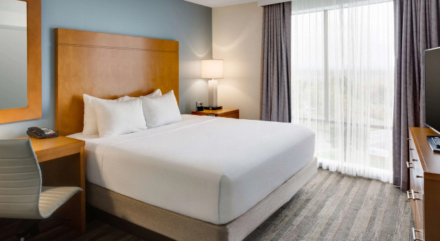 Двухместный люкс c 1 спальней Hyatt House Hartford North/Windsor