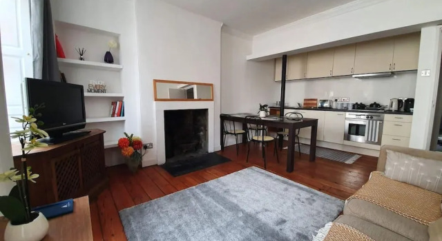Апартаменты Lovely 2 Bedroom Flat in the Heart of the City