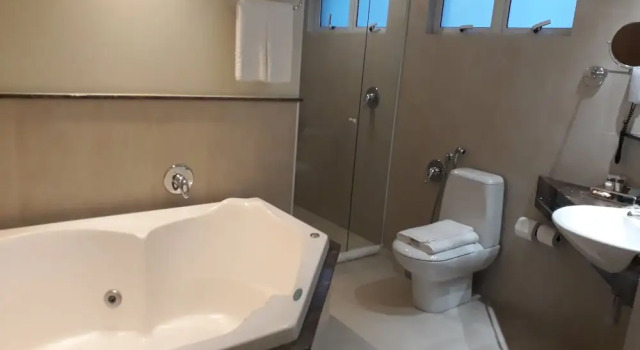 Люкс Kayrós Business Hotel