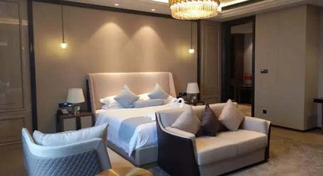 Люкс Presidential Phoenix New Century Grand Hotel