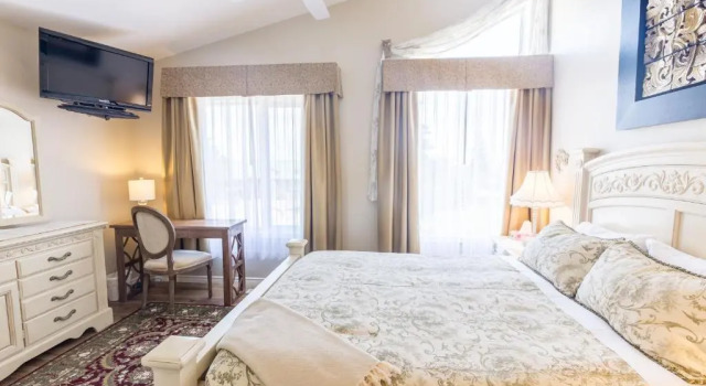 Standard Doppel Zimmer mit Seeblick Lakeshore Inn
