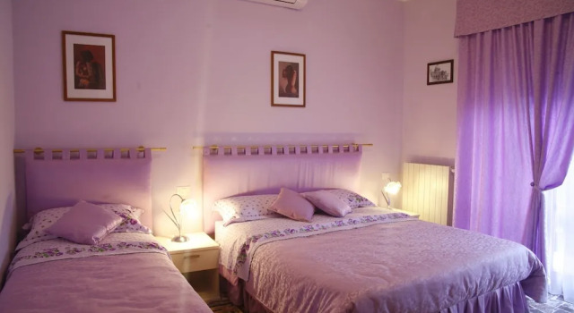 Standard- tredobbelt værelse B&B Cindy