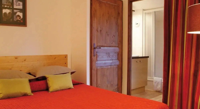 Inviting Mountain Cabin in Savoie