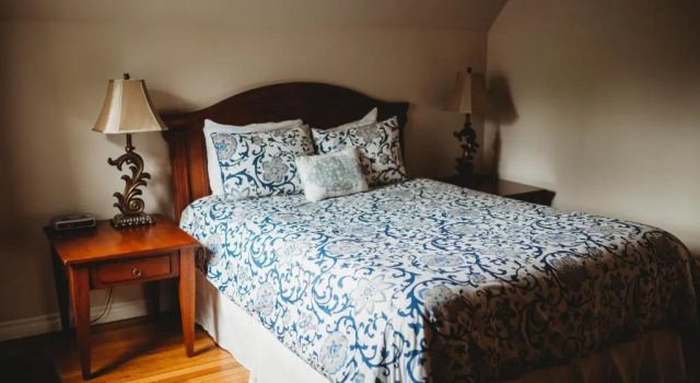 Люкс Deluxe The Carriage House Inn