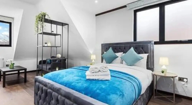 Коттедж Luxury Spacious 2 Person Suite in North London