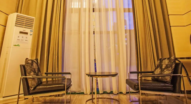 Sky Hotel and Apartment Huizhou, Boek Appartement Hotels in Guangdong met parkeren, Parkeren