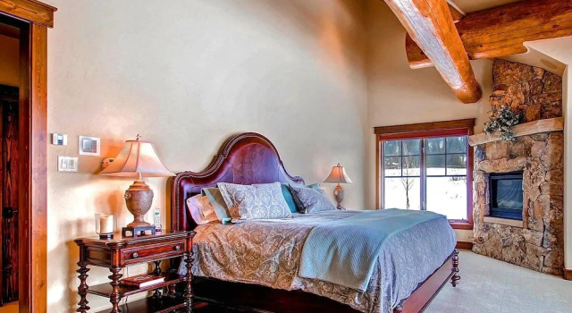 Breckenridge Ski Chalet, Rezerwuj Chalet Hotele w Vail Ski z parkingiem, Parking
