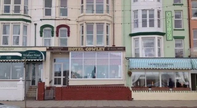 Cowley Hotel, Забронировать Отель Отели Блэкпул 3 звезды, рядом с Конференц-центр Winter Gardens, 3*
