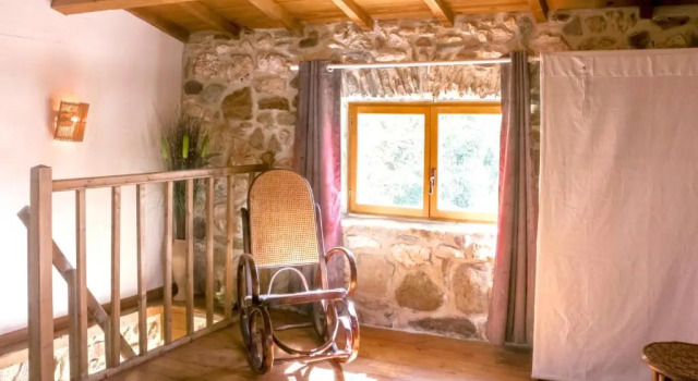 Maison d'une chambre avec piscine partagee terrasse amenagee et wifi a Pougnadoresse, Book Hotel Hotels in Pougnadoresse with a Pool, Swimming Pool