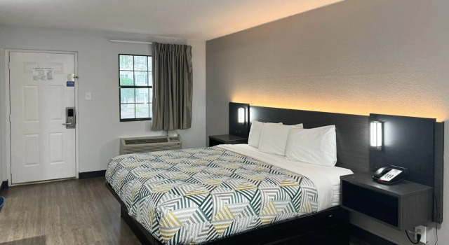 Motel 6 Huntsville, AL – University Dr.