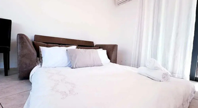 Spacious 1 Bedroom Apartment, Atlantica, Seapoint, Забронировать Апартаменты/квартира Апартаменты Три-Эркор-Бэй, Апартаменты/квартира