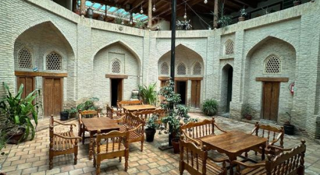 Hotel Aist Plus, Prenota Hotel Hotel a Bukhara con parcheggio, Parcheggio