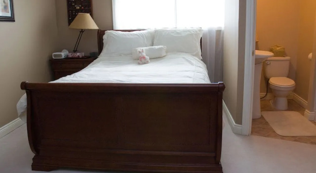 Joe-Lin Station Bed & Breakfast, Varaa Hotelli Orono Ontario