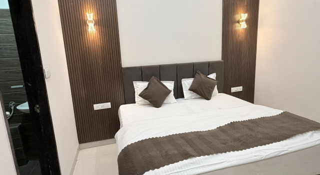 Kiwi Inn Hotel Palda, Rezerwuj Hotel Indore 