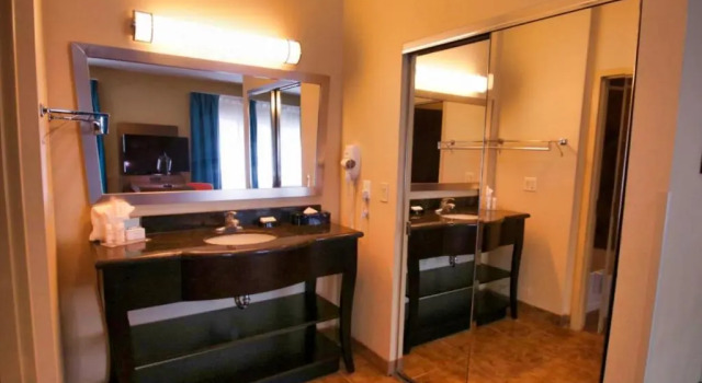 Люкс Hampton Inn & Suites Jacksonville Beach Boulevard/Mayo Clinic