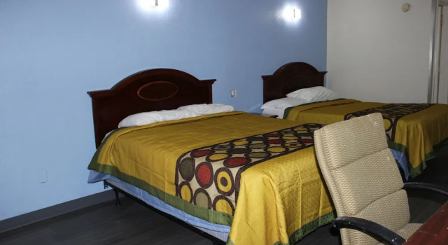 Standard Vierer Zimmer Relax Inn Canton