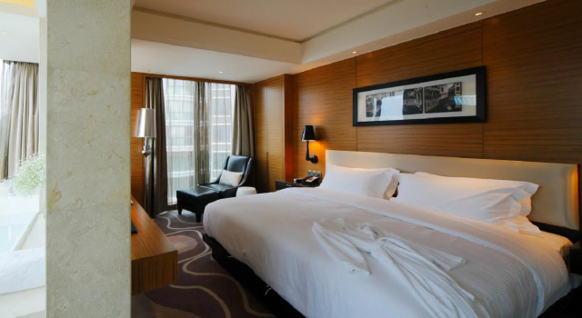 Номер Standard с видом на реку DW Hotel