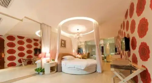 Yangzhou Huafang Fengqing Hotel, Prenota Hotel Hotel a Jiangsu con parcheggio, Parcheggio