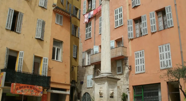 Majestic Villa in Mouans-Sartoux with Swimming Pool