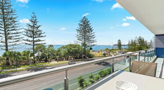 Апартаменты Northwind Beachfront Apartments