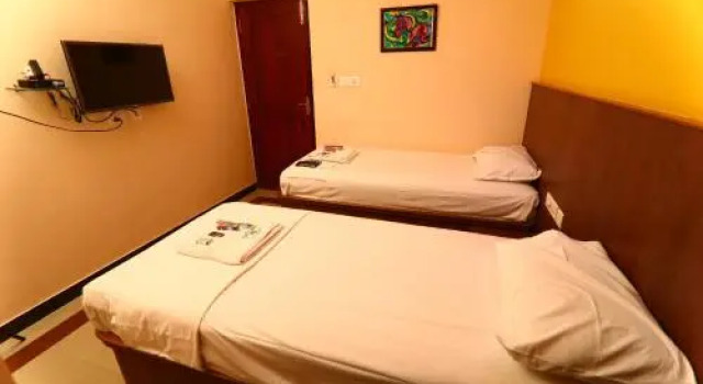 Avinashi Suites