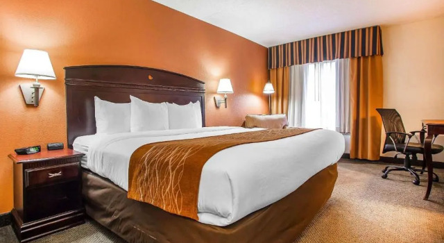 Номер Standard Comfort Inn & Suites Somerset - New Brunswick