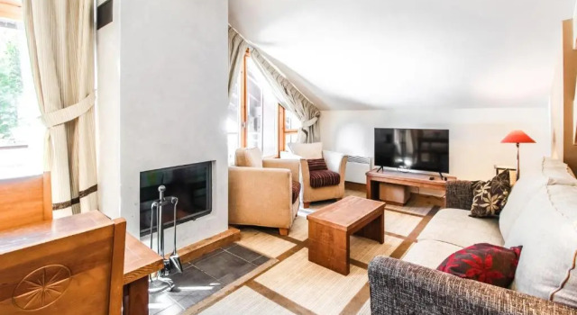 Charming 6th-floor 2-bedroom apartment with fireplace, Забронировать Апартаменты/квартира Отели Араш-ла-Фрас с бассейном, рядом с Поле для гольфа Flaine Les Carroz, Бассейн