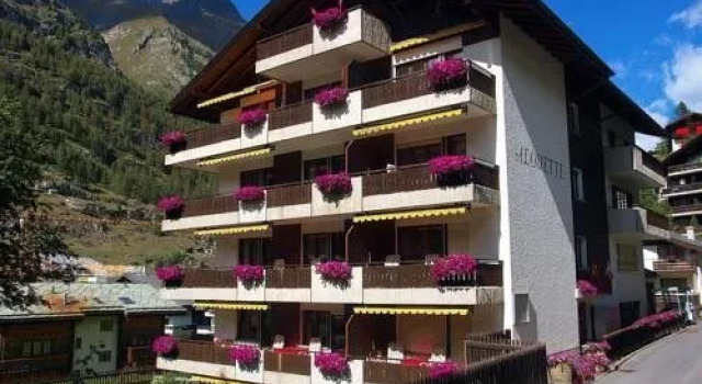 Ferienhaus Aloutte, Забронировать Отель Церматт курорт Церматт, рядом с Горнолыжный подъемник Маттерхорн Гласье Парадайз