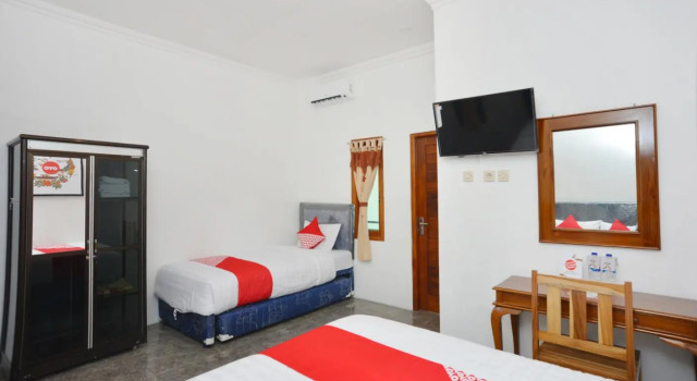Люкс OYO 634 Elga Sastro Inn Syariah