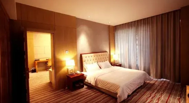 Люкс Manhattan Hotel