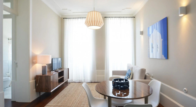 Market 3A in Oporto With 2 Bedrooms and 2 Bathrooms, Забронировать Отель Порту Регион Порту, рядом с Театр Coliseu do Porto