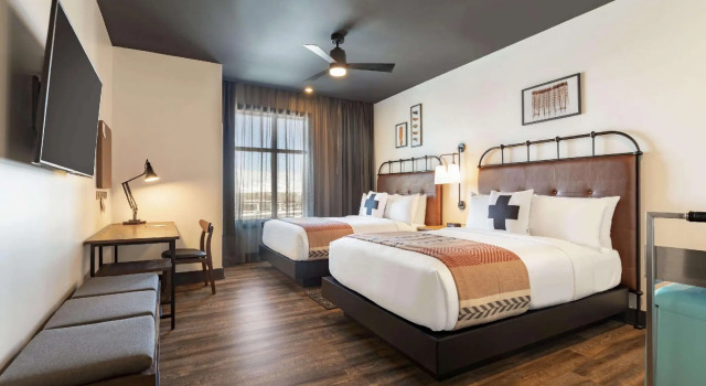 Четырёхместный номер Standard Origin Westminster a Wyndham Hotel