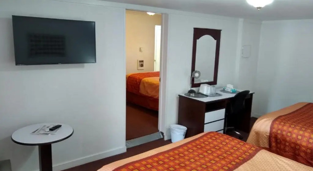 Sviitti Holiday Motel Bend