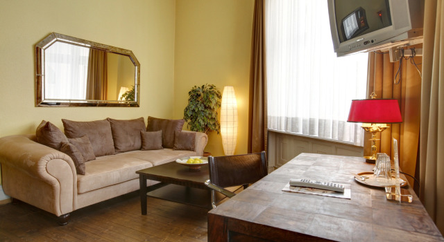 Hotel Amsterdam, Забронировать Отель Отели Гамбурга 3 звезды, рядом с Hamburg Institute for Social Research, 3*