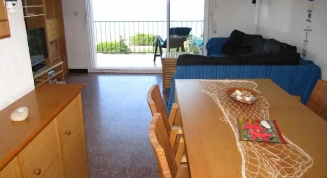 Апартаменты Apartment With sea Views in Llan?? - 1052