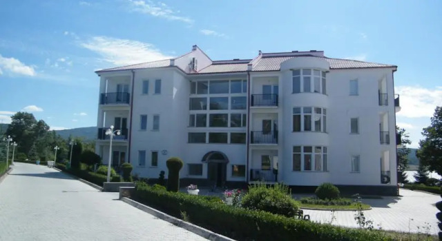 Bazaleti Lake, Rezervovat Hotel Bazalet'i Dusheti