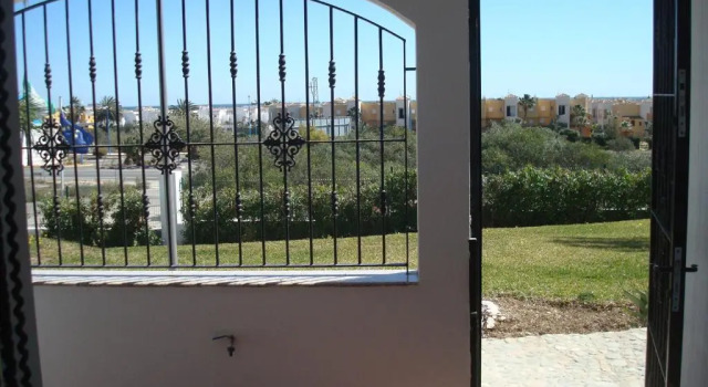 Коттедж Impressive in Ground Floor With Terrace of 2 Rooms and Pool