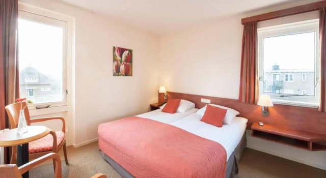 Hotel Victoria, Забронировать Отель СПА-отели Бергена, рядом с Zee-aquarium Bergen aan Zee, SPA-услуги