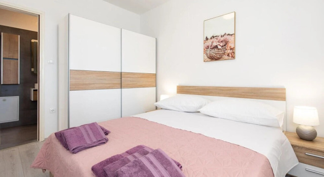 Nice Apartment in Rijeka With Wifi and 1 Bedrooms, Забронировать Апартаменты/квартира Риека Приморско-Горанская жупания
